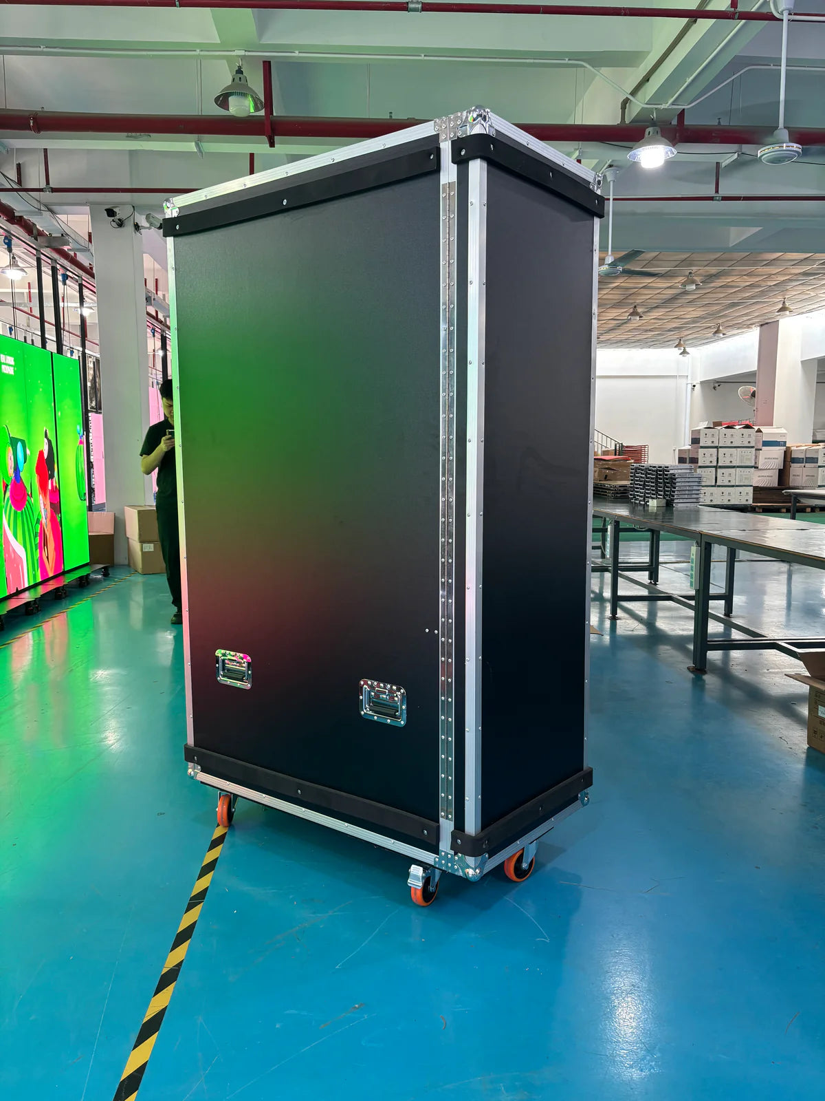 BP-F Series Foldable Extra-Large LED Poster Sign | GOB Surface + Magnetic Frame | 1000×2250mm | P2.6 / P1.95 / P1.56 / P1.25 | 1 set / 3 set Pack / 6 set Pack Available