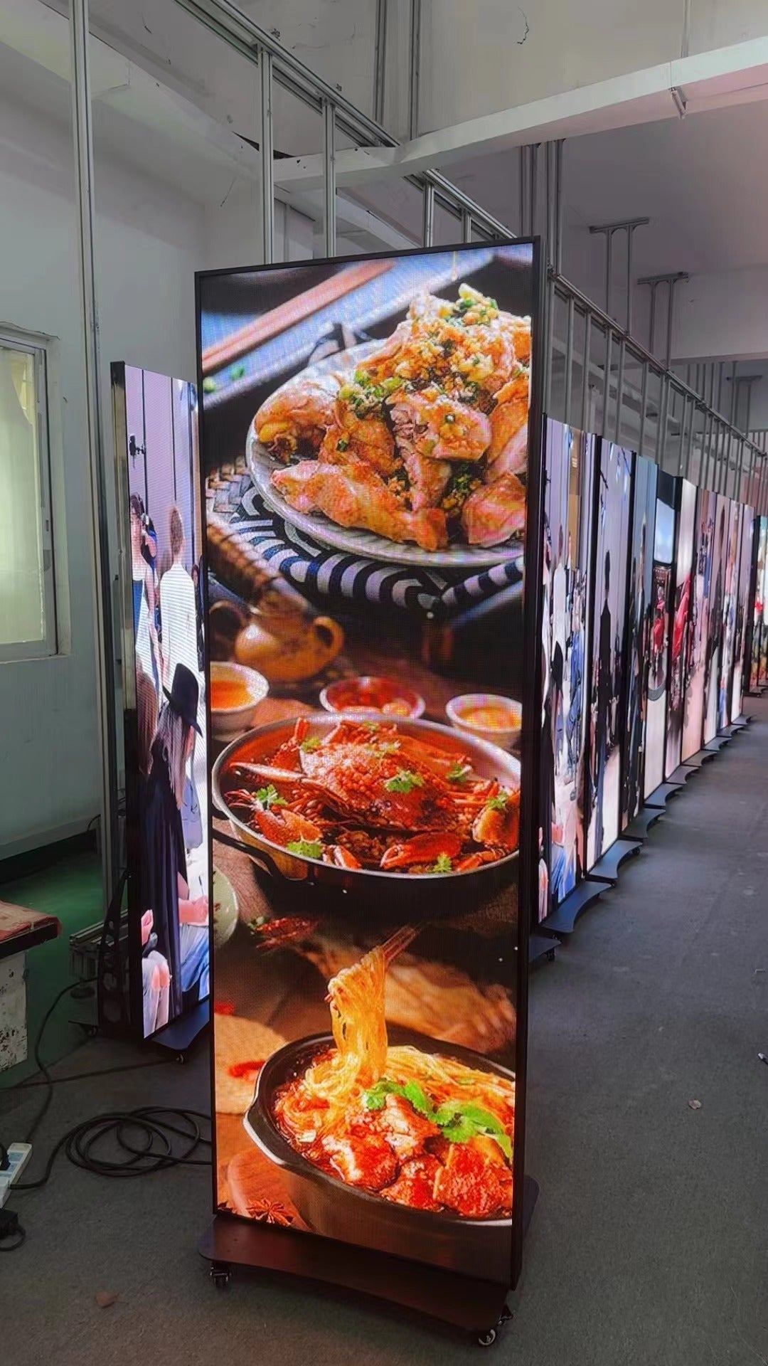 FreeP B Series Individually Used Indoor LED Poster Display made with Die-casting Aluminum Frame in 1.25mm | 1.53mm| 1.86mm | 2.5mm Pixel Pitch with 640x1920mm Large Display Area