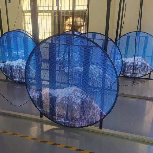 P3.91-P7.81 Transparent Round LED Display Indoor Single Face High Brightness 3500Nits Circle LED Screen